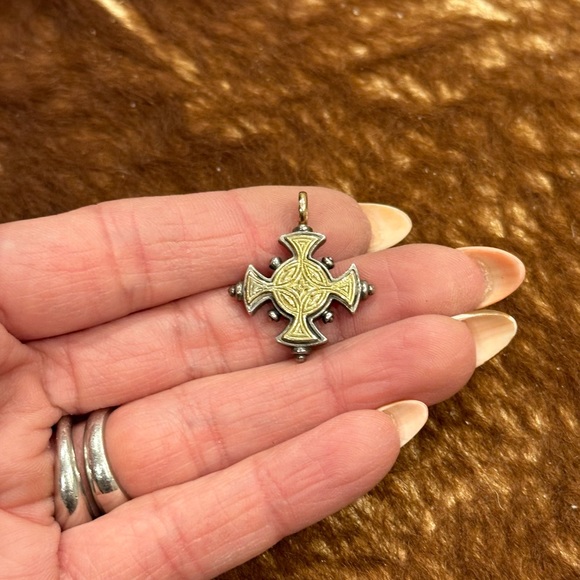Konstantino Two Tone 18k Gold & Silver Double Sided Byzantine Cross - Picture 4 of 12